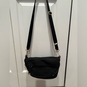 Lululemon Festival Bag Black/Gold